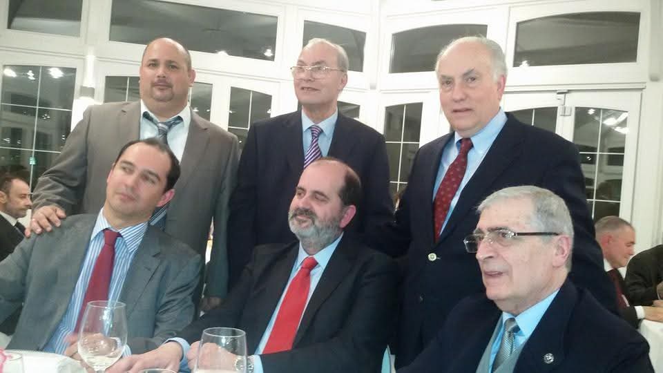 2015. Exfilna Aviles. En pie: Adolfo Sarrias, Fernando Cabello y Ernesto Cuesta. Sentados: Juan José Areal y Antonio Ma Leira Noche "Mochi".